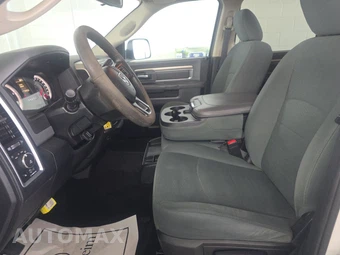 2016 Ram 3500 Cab Chassis SLT Crew Cab DRW - miniatura 7