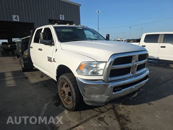 2016 Ram 3500 Cab Chassis Tradesman Crew Cab DRW - miniatura 3