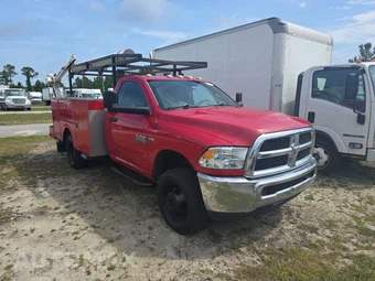 2016 Ram 3500 Cab Chassis Tradesman Regular Cab 14K GVWR DRW - miniatura 3