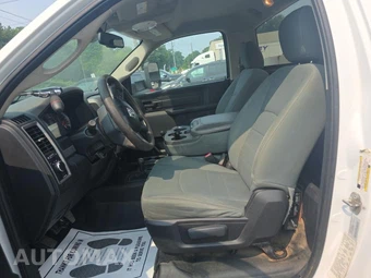 2016 Ram 3500 Cab Chassis Tradesman Regular Cab DRW - miniatura 13