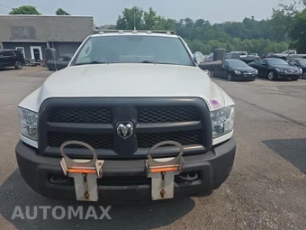 2016 Ram 3500 Cab Chassis Tradesman Regular Cab DRW - miniatura 2