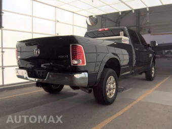 2016 Ram 3500 Laramie Crew Cab Long Bed - miniatura 4