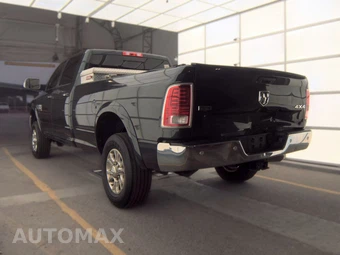 2016 Ram 3500 Laramie Crew Cab Long Bed - miniatura 6