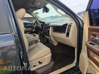 2016 Ram 3500 Laramie Crew Cab Long Bed - miniatura 8