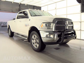 2016 Ram 3500 Laramie Crew Cab Long Bed - miniatura 3