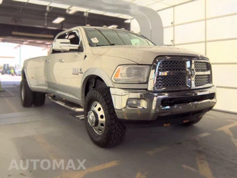 2016 Ram 3500 Laramie Crew Cab Long Bed DRW - miniatura 3