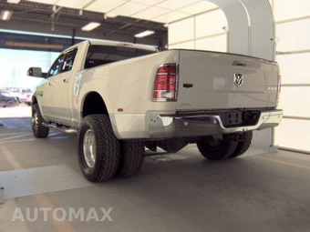 2016 Ram 3500 Laramie Crew Cab Long Bed DRW - miniatura 6