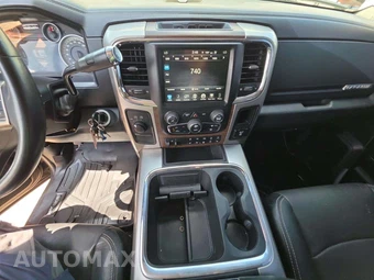 2016 Ram 3500 Laramie Crew Cab Medium Bed - miniatura 7
