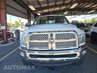 2016 Ram 3500 Laramie Crew Cab Medium Bed - miniatura 2