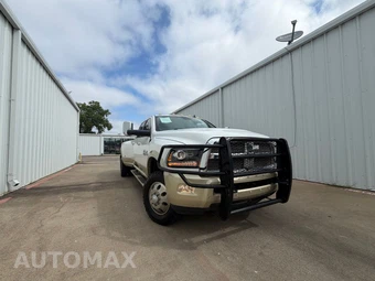 2016 Ram 3500 Laramie Longhorn Crew Cab Long Bed DRW - miniatura 2