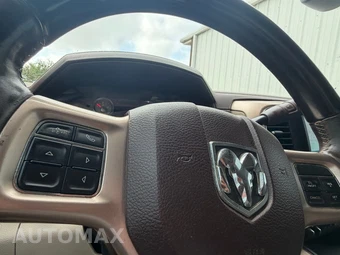 2016 Ram 3500 Laramie Longhorn Crew Cab Long Bed DRW - miniatura 35