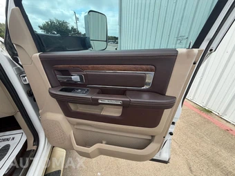 2016 Ram 3500 Laramie Longhorn Crew Cab Long Bed DRW - miniatura 60