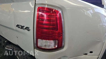 2016 Ram 3500 Laramie Longhorn Crew Cab Long Bed DRW - miniatura 31