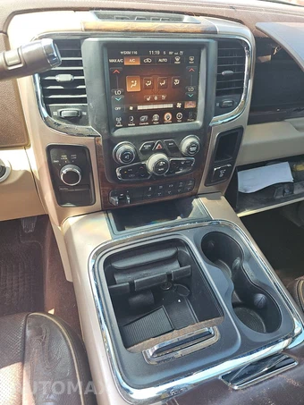 2016 Ram 3500 Laramie Longhorn Crew Cab Long Bed DRW - miniatura 11