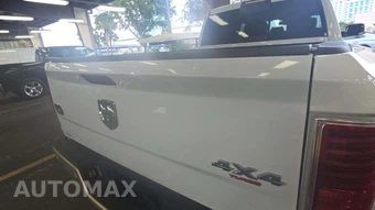2016 Ram 3500 Laramie Longhorn Extended Crew Cab Medium Bed DRW - miniatura 24