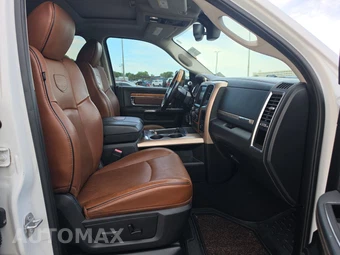 2016 Ram 3500 Laramie Longhorn Extended Crew Cab Medium Bed DRW - miniatura 8