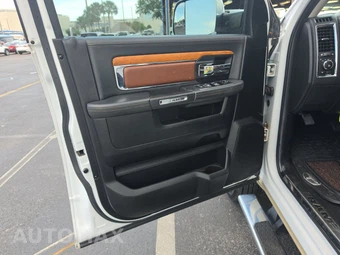 2016 Ram 3500 Laramie Longhorn Extended Crew Cab Medium Bed DRW - miniatura 9