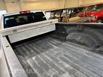 2016 Ram 3500 Tradesman Crew Cab Long Bed - miniatura 28
