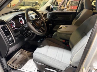 2016 Ram 3500 Tradesman Crew Cab Long Bed - miniatura 4