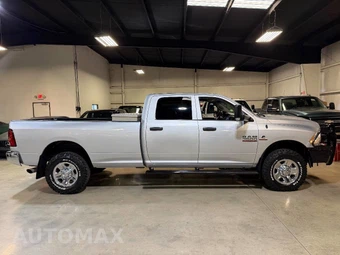 2016 Ram 3500 Tradesman Crew Cab Long Bed - miniatura 8