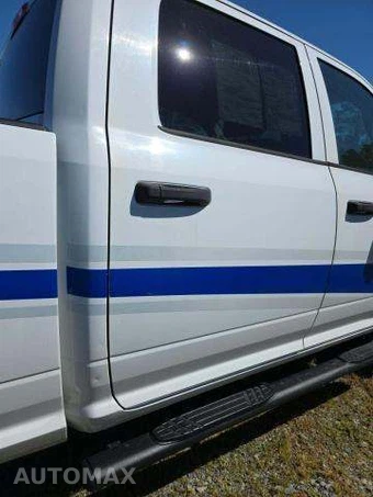 2016 Ram 3500 Tradesman Crew Cab Long Bed - miniatura 29