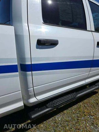 2016 Ram 3500 Tradesman Crew Cab Long Bed - miniatura 30