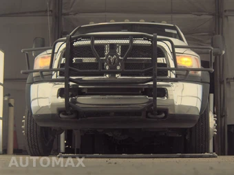 2016 Ram 4500 Cab Chassis Tradesman Crew Cab DRW - miniatura 3