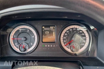 2016 Ram 5500 Cab Chassis Tradesman Crew Cab DRW - miniatura 18
