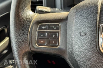 2016 Ram 5500 Cab Chassis Tradesman Crew Cab DRW - miniatura 23