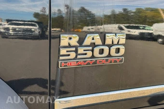 2016 Ram 5500 Cab Chassis Tradesman Crew Cab DRW - miniatura 25