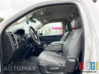 2016 Ram 5500 Cab Chassis Tradesman Regular Cab DRW - miniatura 13