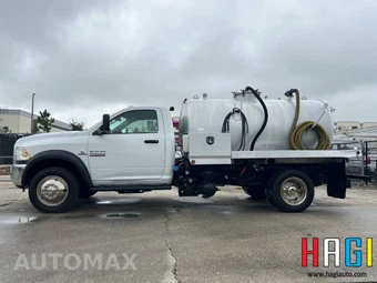 2016 Ram 5500 Cab Chassis Tradesman Regular Cab DRW - miniatura 4