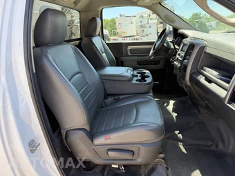 2016 Ram 5500 Cab Chassis Tradesman Regular Cab DRW - miniatura 16