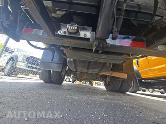 2016 Ram 5500 Cab Chassis Tradesman Regular Cab DRW – miniatura 14