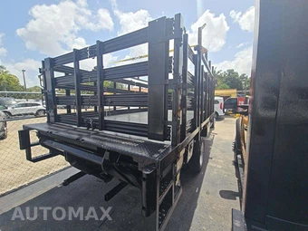 2016 Ram 5500 Cab Chassis Tradesman Regular Cab DRW – miniatura 3