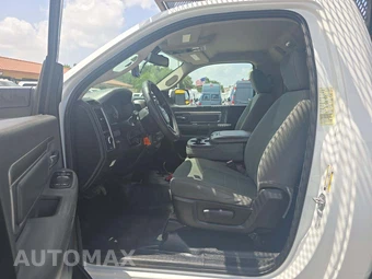 2016 Ram 5500 Cab Chassis Tradesman Regular Cab DRW – miniatura 6
