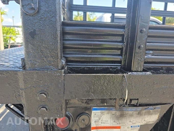 2016 Ram 5500 Cab Chassis Tradesman Regular Cab DRW – miniatura 27
