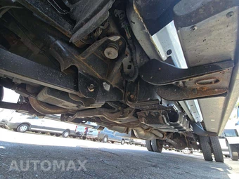 2016 Ram 5500 Cab Chassis Tradesman Regular Cab DRW – miniatura 7