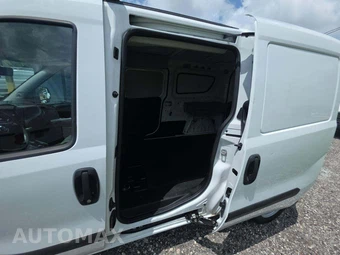 2016 Ram ProMaster City Cargo Van Tradesman 122.4" WB – miniatura 13
