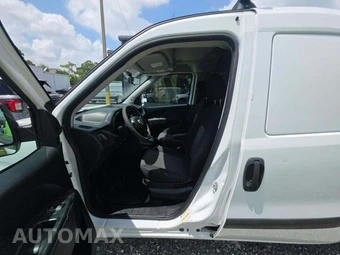 2016 Ram ProMaster City Cargo Van Tradesman 122.4" WB – miniatura 6