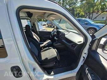 2016 Ram ProMaster City Cargo Van Tradesman 122.4" WB – miniatura 18