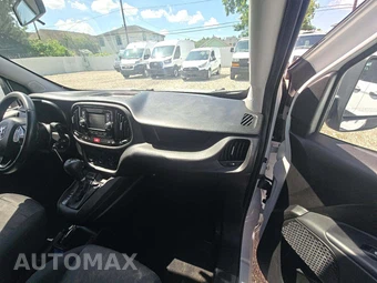 2016 Ram ProMaster City Cargo Van Tradesman SLT 122.4" WB - miniatura 19