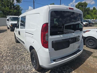 2016 Ram ProMaster City Cargo Van Tradesman SLT 122.4" WB - miniatura 2