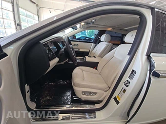 2016 Rolls-Royce Ghost – miniatura 6