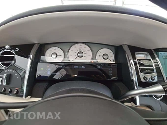 2016 Rolls-Royce Ghost – miniatura 9