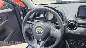 2016 Scion iA – miniatura 27