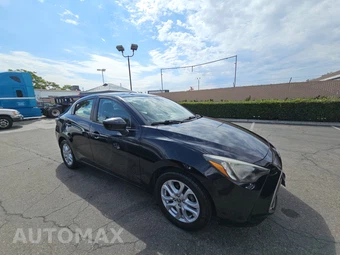 2016 Scion iA – miniatura 3