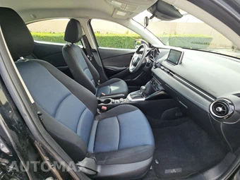 2016 Scion iA – miniatura 8