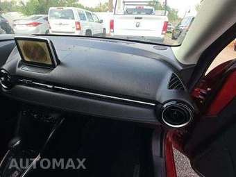 2016 Scion iA – miniatura 19