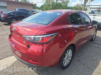 2016 Scion iA – miniatura 3